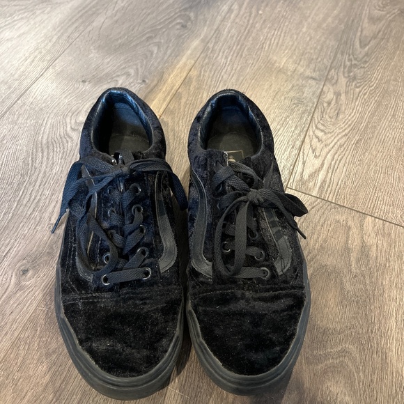 Velvet vans - Picture 1 of 1